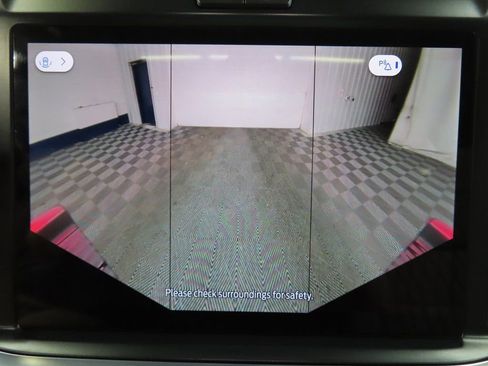 Used 2025 Ford F450 Platinum w/ Platinum Plus Package image 18