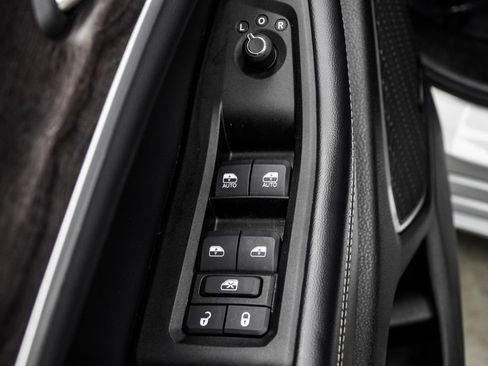 Used 2024 Jeep Grand Cherokee Limited 4xe AWD/4WD image 37