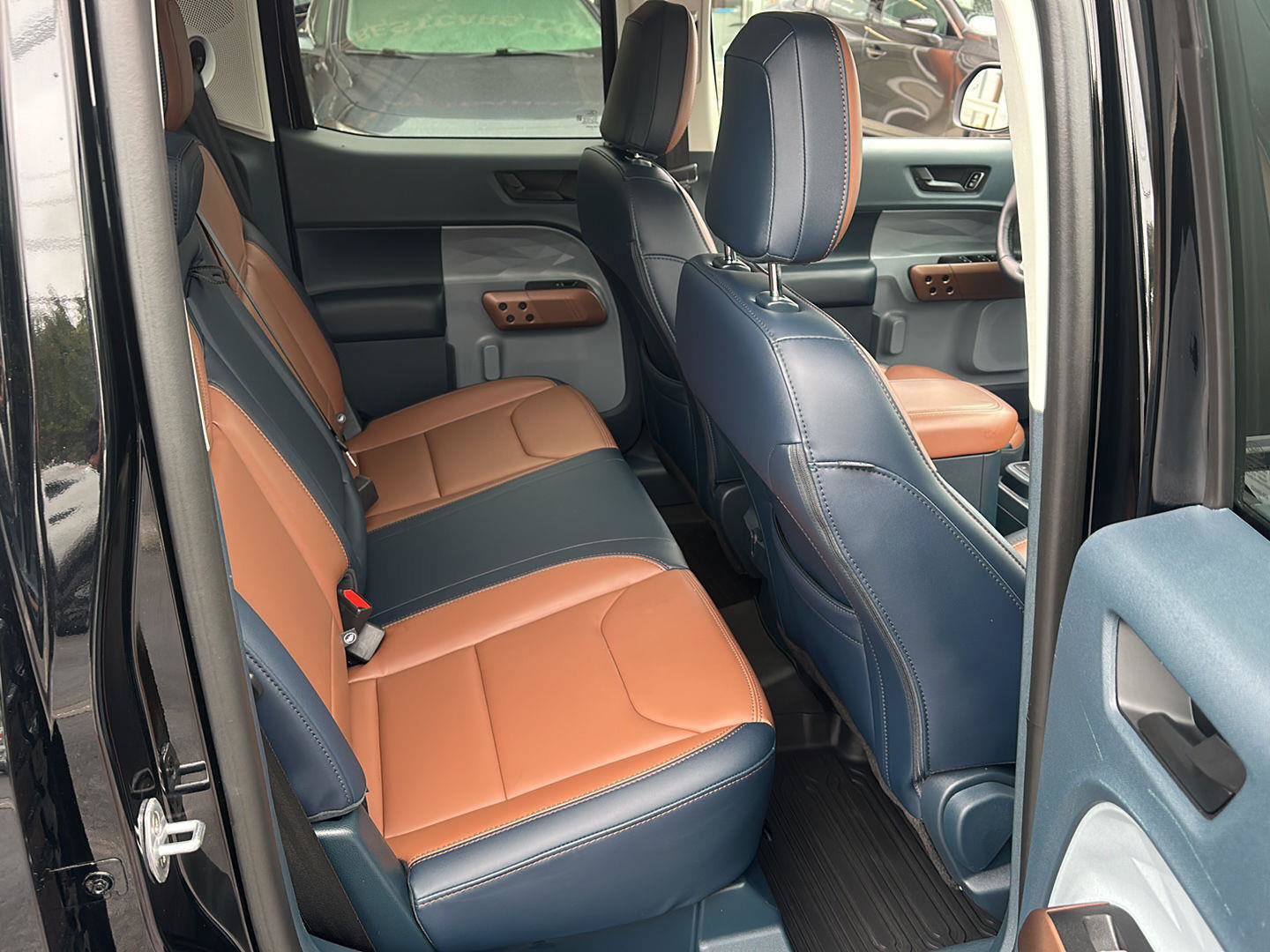 Used 2024 Ford Maverick Lariat AWD/4WD image 12