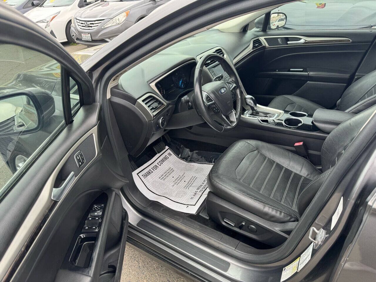 Used 2014 Ford Fusion SE w/ Equipment Group 202A FWD image 11