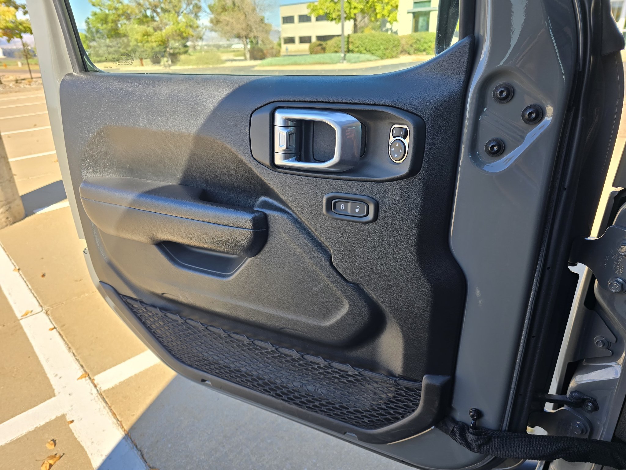 Used 2023 Jeep Gladiator Sport AWD/4WD image 19