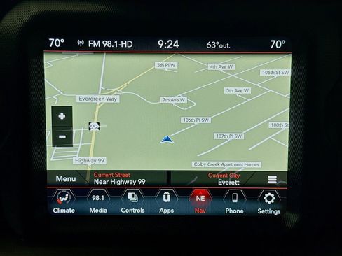 Used 2022 Jeep Wrangler Unlimited Sahara AWD/4WD image 15