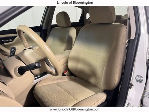 Used 2015 Nissan Altima 2.5 SV w/ Convenience Package FWD image 13