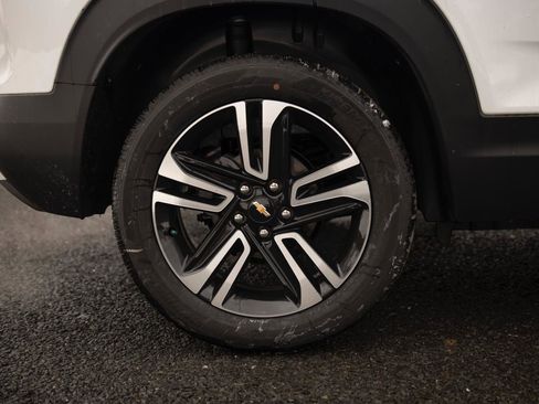 New 2026 Chevrolet TrailBlazer LT w/ Convenience Package AWD/4WD image 9