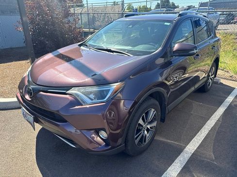 Used 2016 Toyota RAV4 XLE w/ Convenience Package AWD/4WD image 1