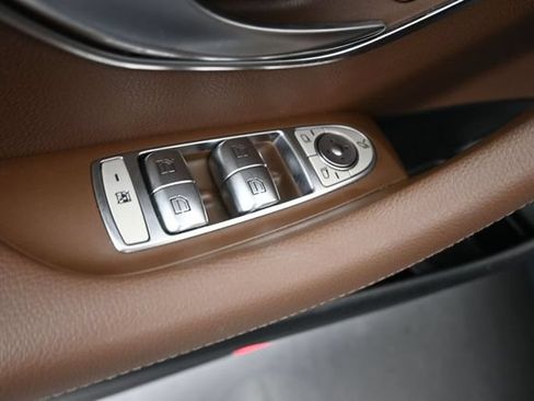 Certified 2018 Mercedes-Benz E 400 4MATIC Sedan image 13