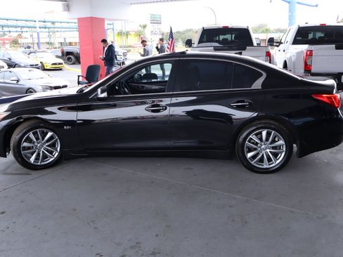 Used 2017 INFINITI Q50 3.0t Premium image 8