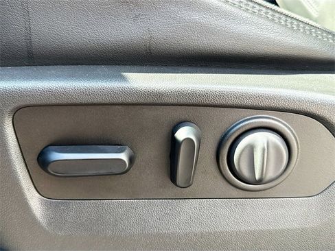 Used 2020 Chevrolet Silverado 2500 High Country image 22