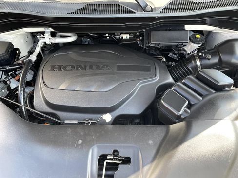 Used 2017 Honda Pilot Elite image 8