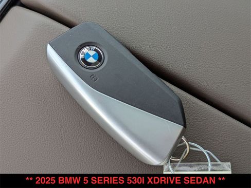 New 2025 BMW 530i xDrive 530i xDrive w/ Premium Package image 31