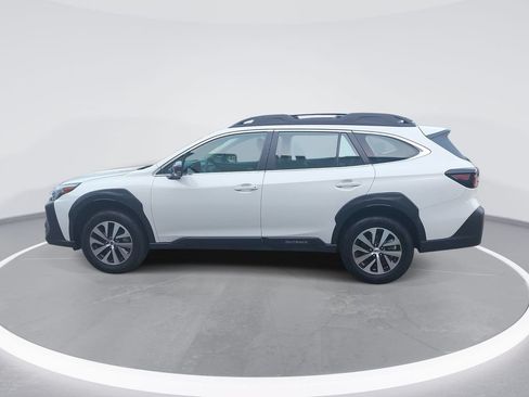 Used 2025 Subaru Outback AWD/4WD image 8