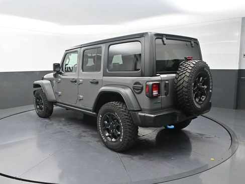 Used 2023 Jeep Wrangler Unlimited w/ Cold Weather Group AWD/4WD image 8