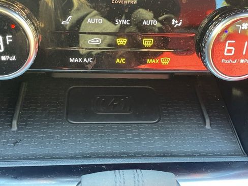 Used 2022 Jaguar XF R-Dynamic SE image 35