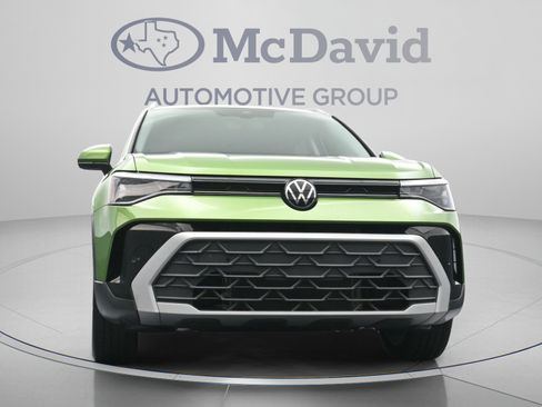 Used 2025 Volkswagen Taos SE FWD image 25