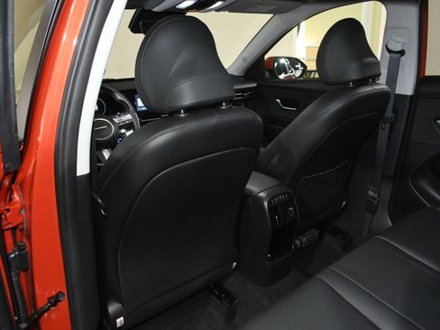 Used 2024 Hyundai Kona Limited image 15