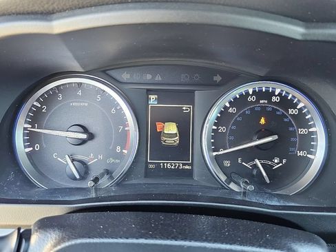 Used 2017 Toyota Highlander XLE FWD image 39