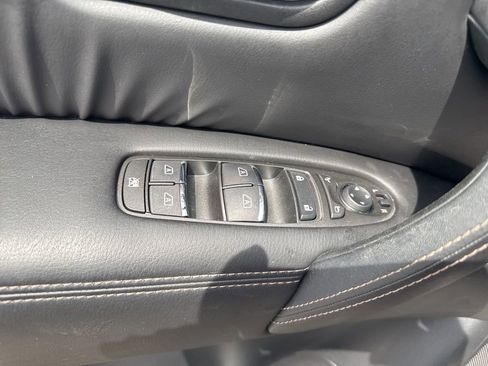 Used 2023 Nissan Armada Platinum w/ Captain's Chairs Package image 31