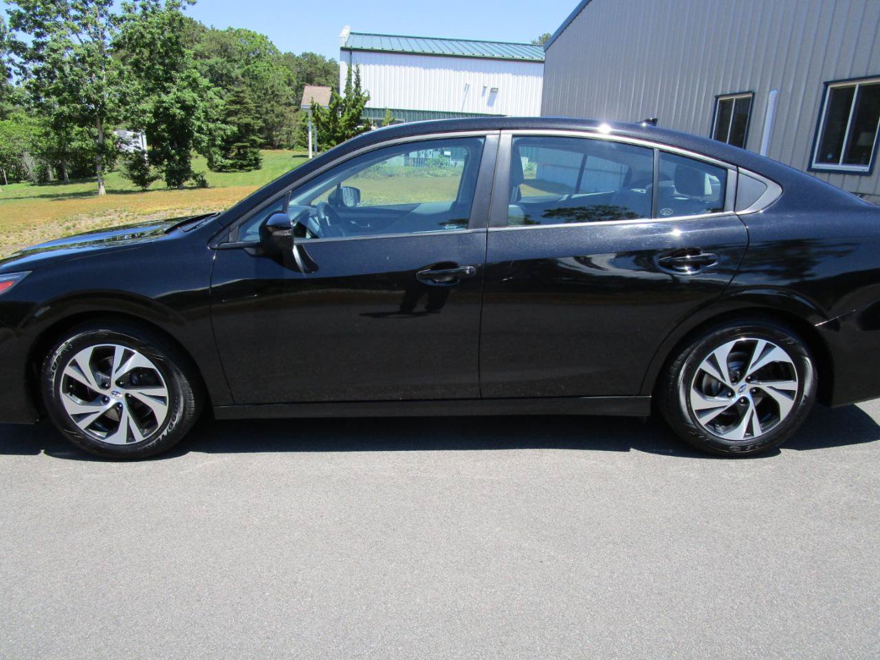Used 2023 Subaru Legacy Premium AWD/4WD image 2