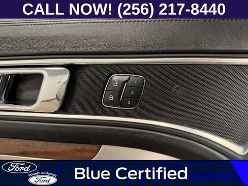 Used 2018 Ford Explorer Platinum image 22