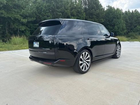 Used 2025 Land Rover Range Rover Long Wheelbase SE AWD/4WD image 5