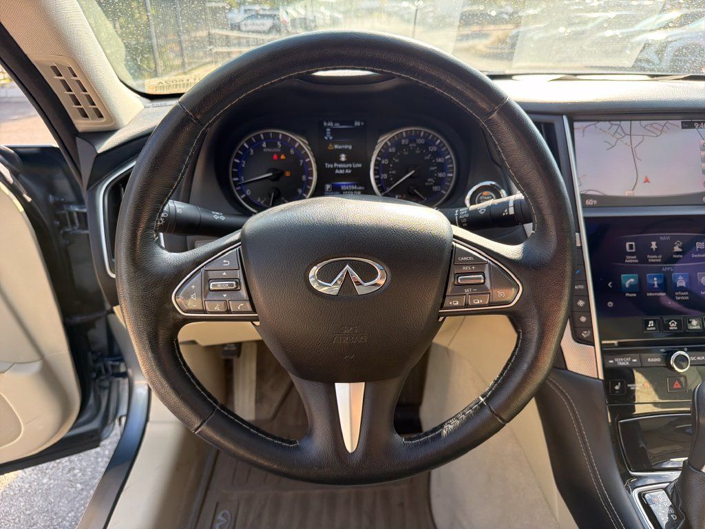 Used 2016 INFINITI Q50 3.0t Premium w/ Driver Assistance Package RWD image 19