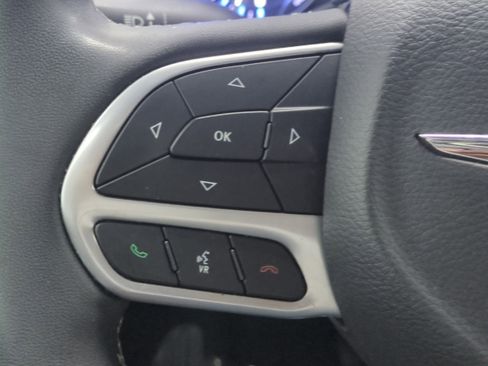 Certified 2022 Chrysler Voyager LX image 26