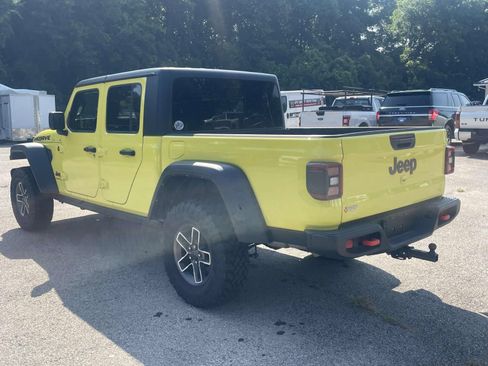 Used 2024 Jeep Gladiator Mojave w/ Convenience Group AWD/4WD image 7