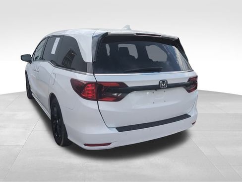 Used 2023 Honda Odyssey Sport image 6