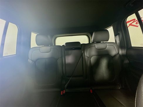 New 2025 Jeep Grand Cherokee Altitude image 10