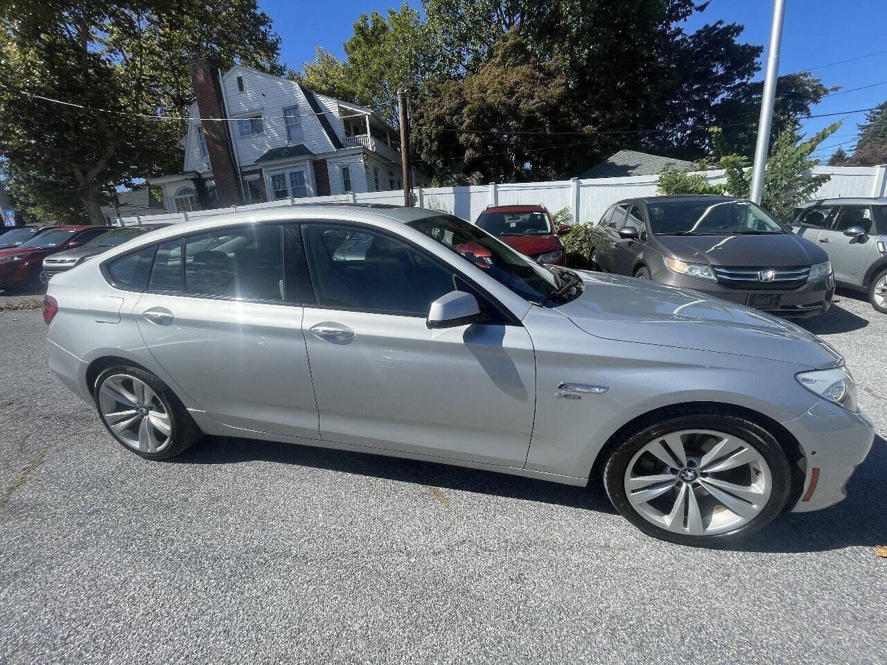 Used 2012 BMW 550i Gran Turismo xDrive AWD/4WD image 4