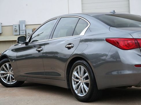 Used 2015 INFINITI Q50 Premium w/ Navigation Package RWD image 32