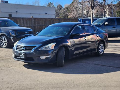 Used 2013 Nissan Altima 2.5 S image 4
