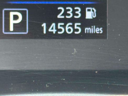Used 2024 Nissan Sentra S FWD image 22