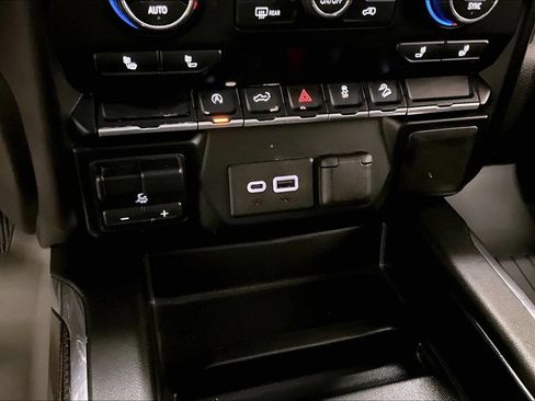 Used 2019 Chevrolet Silverado 1500 LT Trail Boss AWD/4WD image 17
