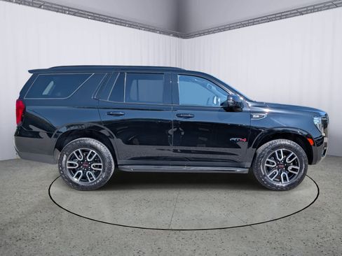 Certified 2024 GMC Yukon AT4 image 2