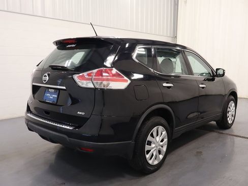 Used 2015 Nissan Rogue S image 8