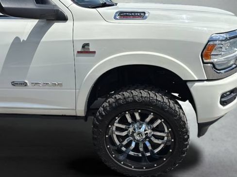 Used 2019 RAM 2500 Limited AWD/4WD image 41