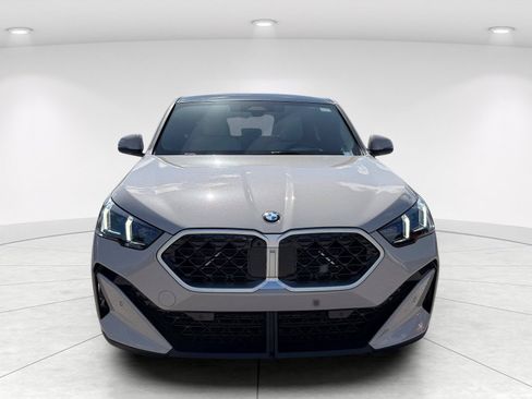 New 2026 BMW X2 xDrive28i w/ Technology Package AWD/4WD image 2