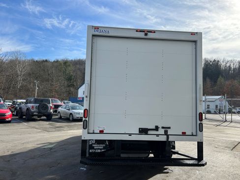 New 2026 Ford E-450 and Econoline 450 Super Duty w/ Power Equipment Group image 8