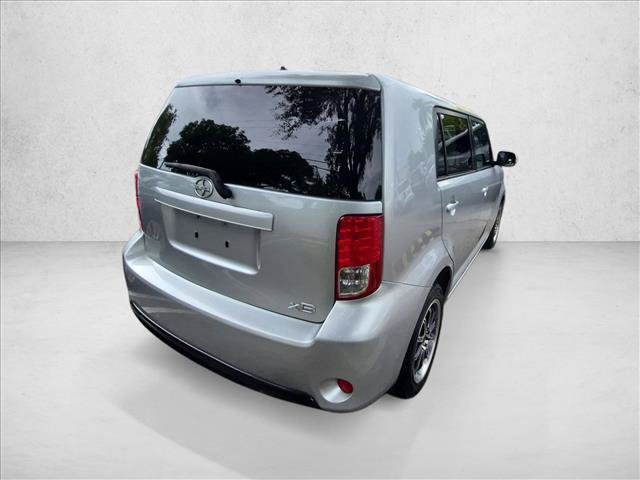 Used 2013 Scion xB FWD image 5