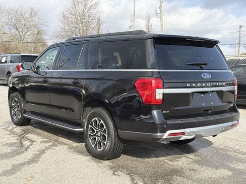 Used 2023 Ford Expedition Max XLT image 5