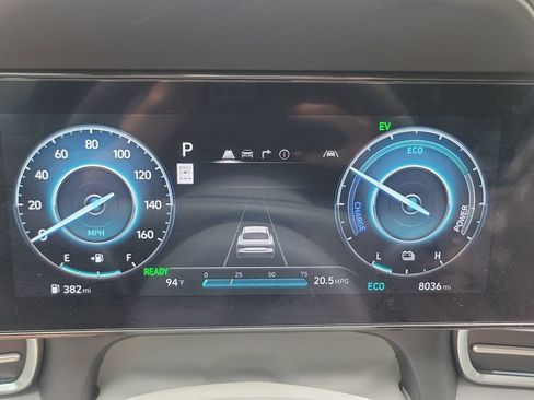 Used 2025 Hyundai Elantra SEL FWD image 21
