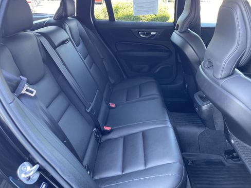 Used 2022 Volvo V60 T5 Cross Country w/ Advanced Package image 41