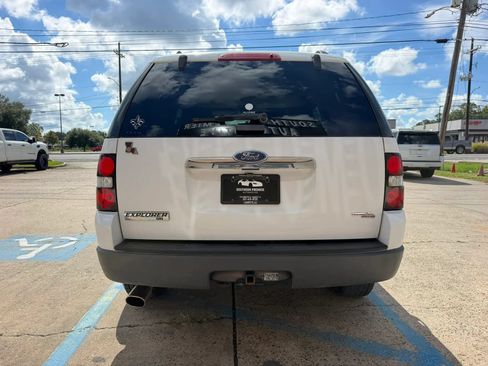Used 2006 Ford Explorer XLT AWD/4WD image 6