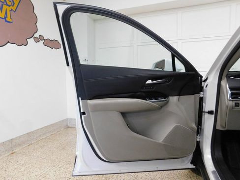 Used 2021 Cadillac XT4 Premium Luxury image 26