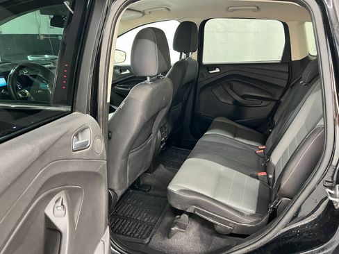 Used 2016 Ford Escape SE w/ Equipment Group 201A AWD/4WD image 9