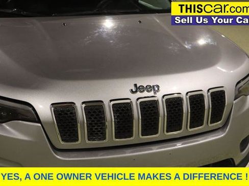 Used 2019 Jeep Cherokee Latitude Plus FWD image 12