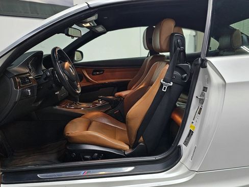 Used 2013 BMW 335i 335i Convertible 2D image 12