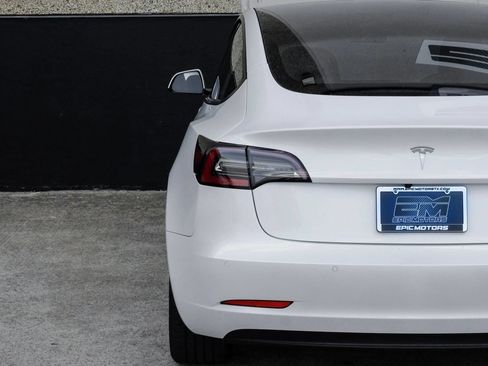 Used 2022 Tesla Model 3 Long Range AWD/4WD image 47