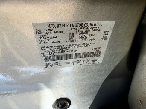 Used 2001 Ford F350 XLT image 17